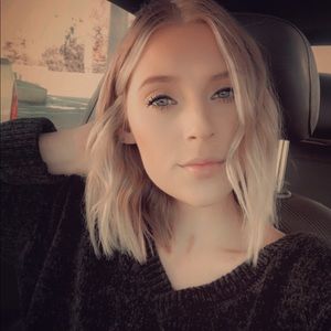 Meet your Posher, Ella